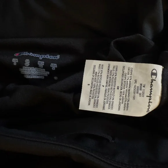 Lululemon speed up shorts - black, size 6, 4 inch inseam - Picture 8 of 8